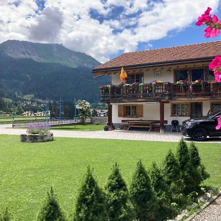Ferienwohnung Uf Z'Enisch Klosters Bagian luar foto