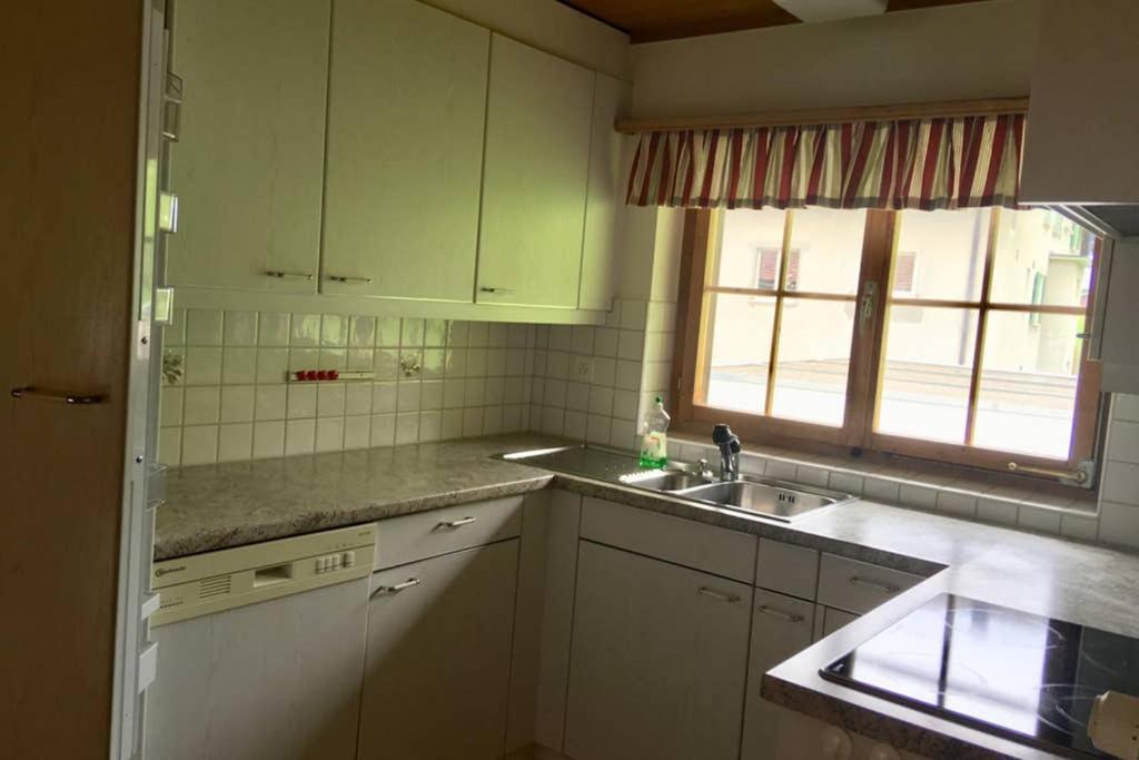 Ferienwohnung Uf Z'Enisch Klosters Bagian luar foto