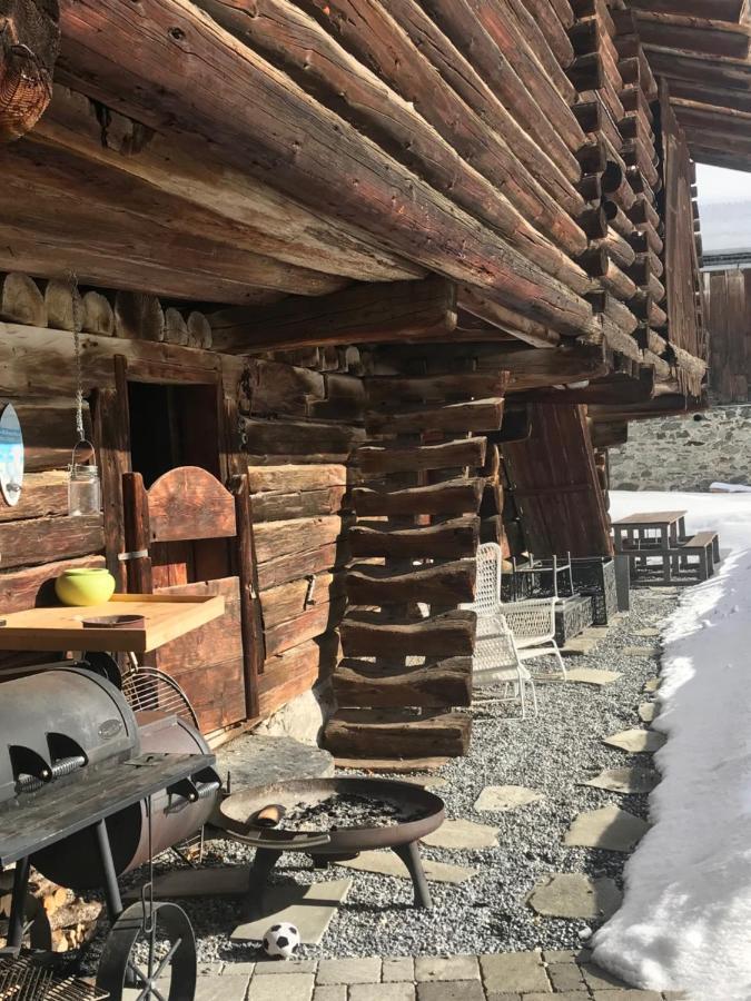 Ferienwohnung Uf Z'Enisch Klosters Bagian luar foto