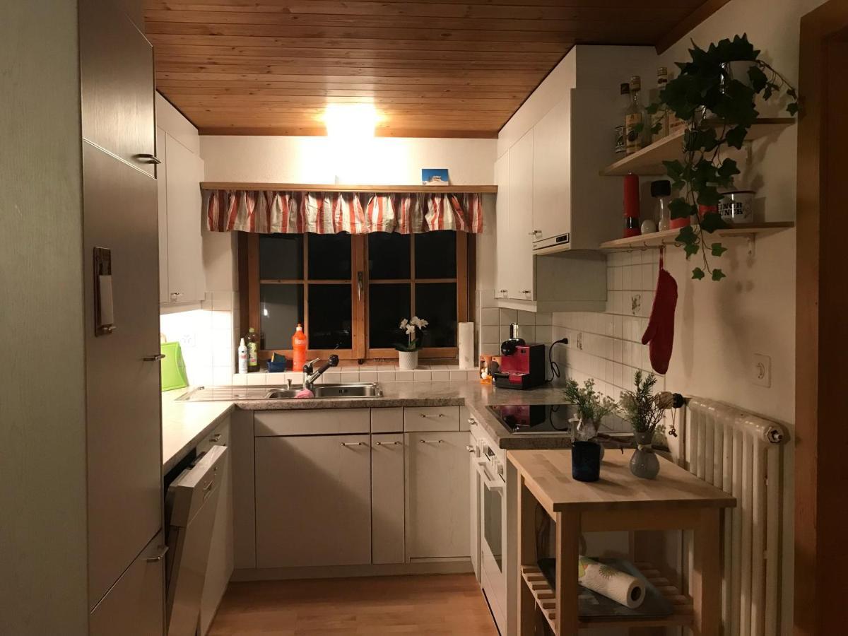 Ferienwohnung Uf Z'Enisch Klosters Bagian luar foto